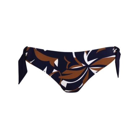 Anita By The Sea Lynn Bottom